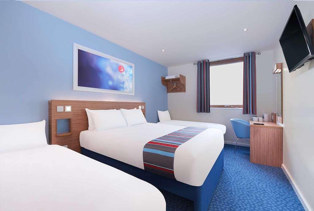 Travelodge London Finchley שירותים תמונה